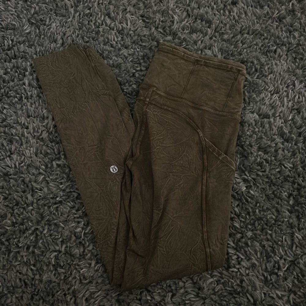 green lululemon leggings
